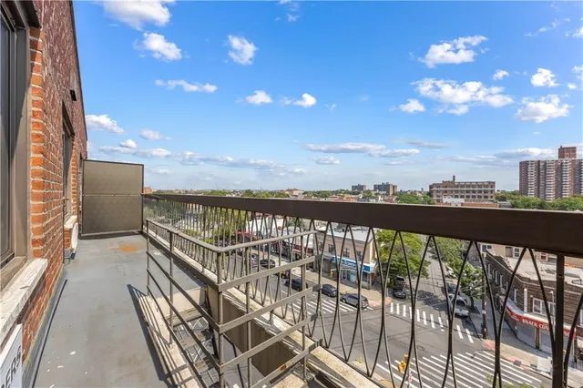 $385,000 | 2121 Shore Parkway, Unit 7L | Gravesend