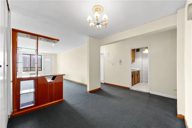 $385,000 | 2121 Shore Parkway, Unit 7L | Gravesend