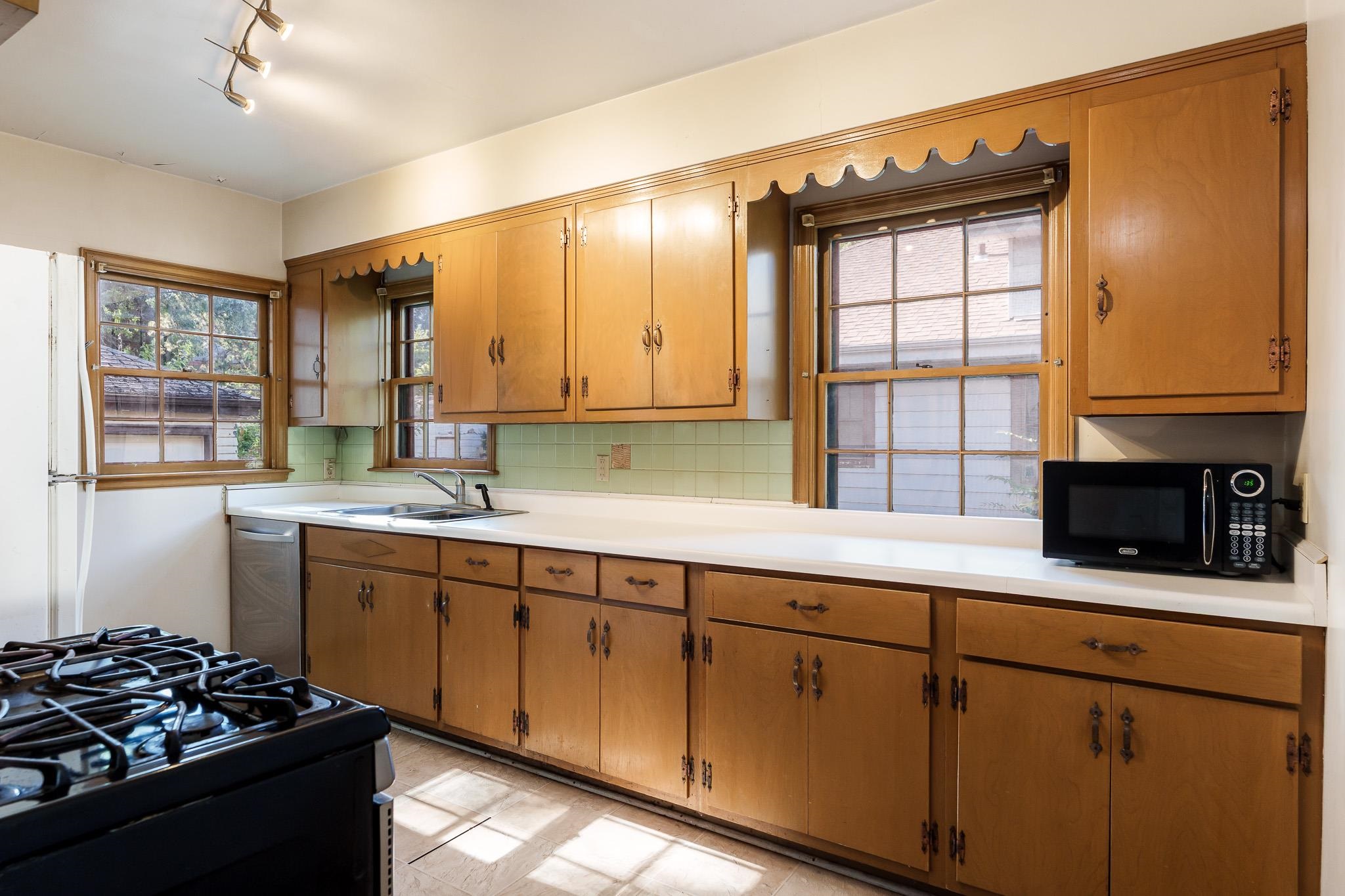 224 North Rockford Avenue Rockford, IL 61104 - Photo 21 of 45