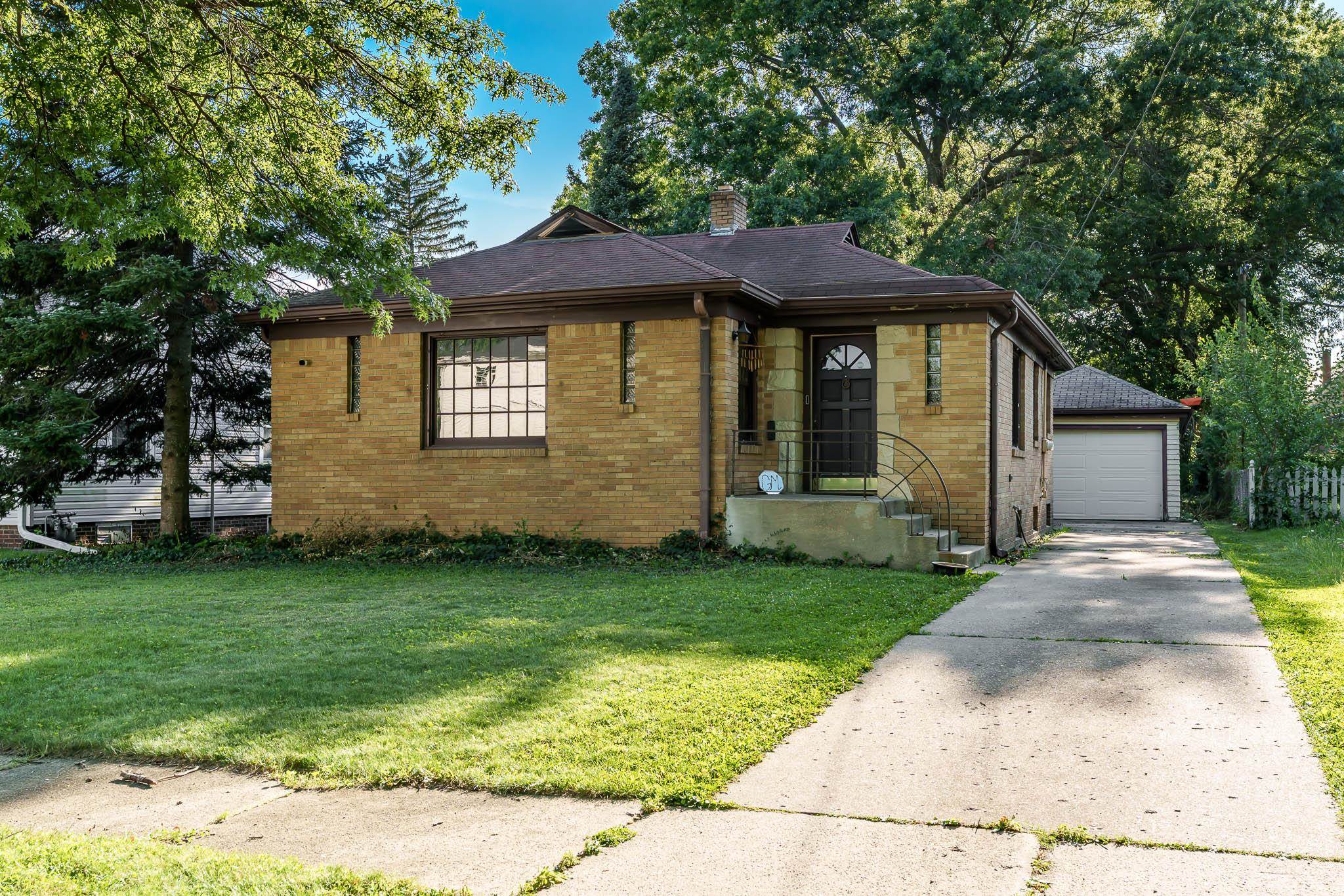 224 North Rockford Avenue Rockford, IL 61104 - Photo 3 of 45