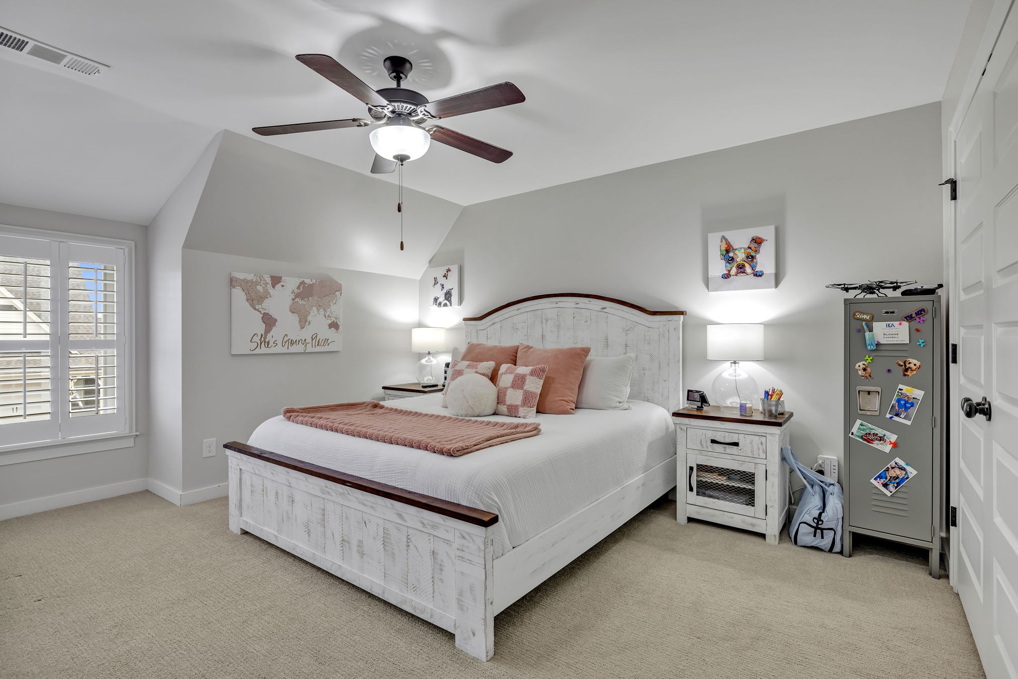 4049 Ryecroft Lane Franklin, TN 37064 - Photo 20 of 34 a bedroom with a bed and a chandelier