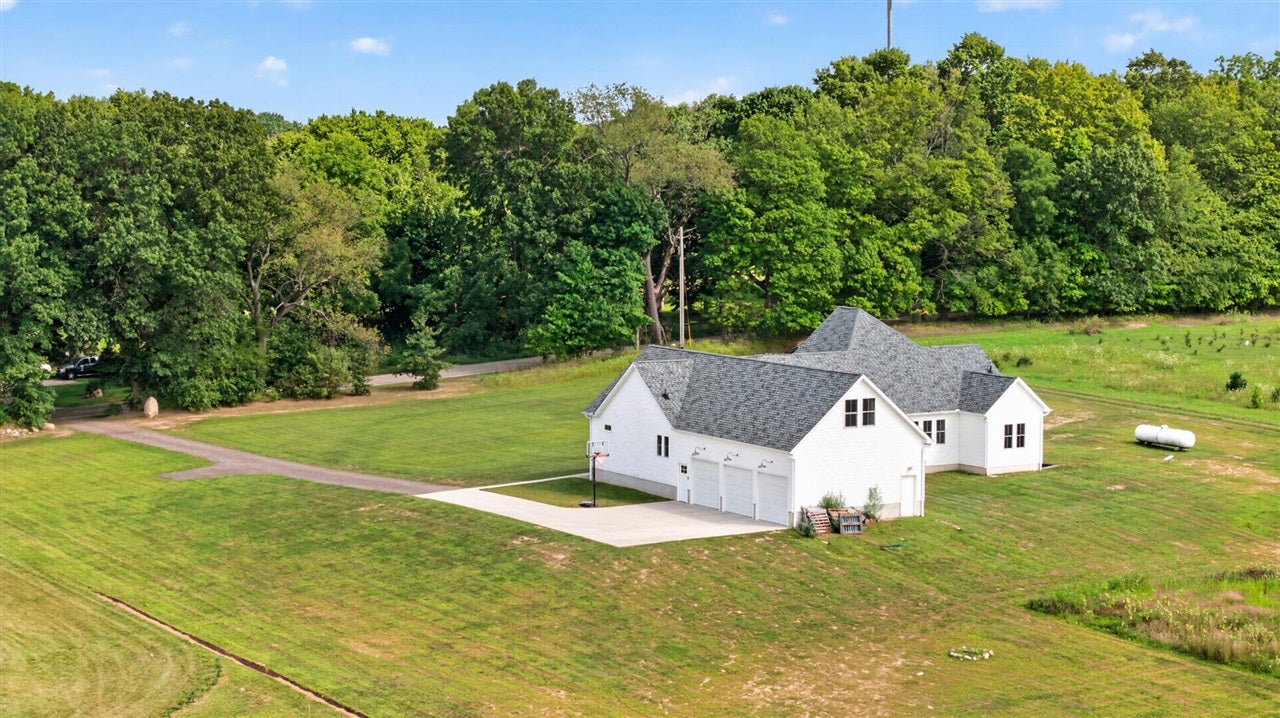 11174 Easton Road Rives Junction, MI 49277 - Photo 47 of 51 Gallery Image 47