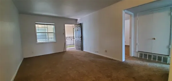 $990 | 2404 Louise Street, Unit 10, Denton, TX 76201