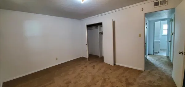 $990 | 2404 Louise Street, Unit 10, Denton, TX 76201