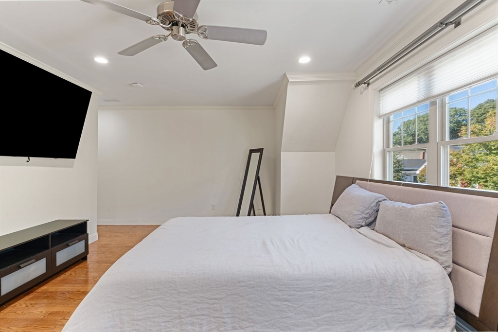 22 Hawthorne Street, Unit 2 Boston, MA 02119 - Photo 18 of 34