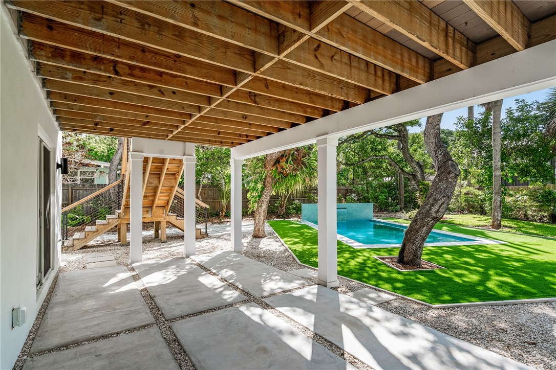 1881 Pebble Path Vero Beach, FL 32963 - Photo 32 of 34 a view of yard with green space