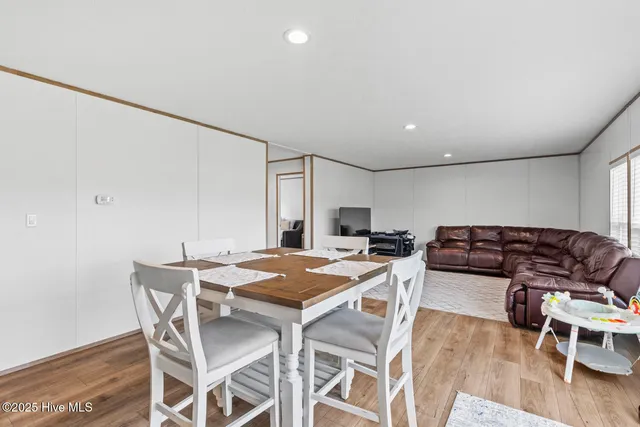 $230,000 | 292 Sand Ridge Road, Beulaville, NC 28518