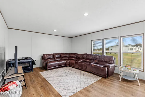 $226,000 | 292 Sand Ridge Road, Beulaville, NC 28518