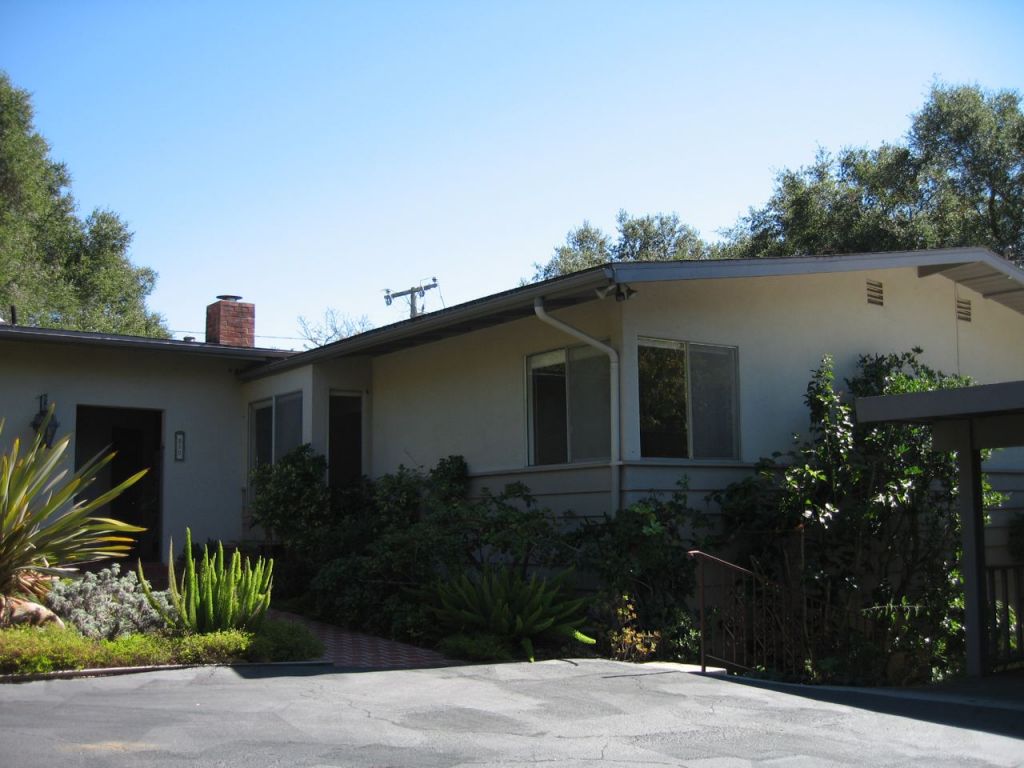0 Tornoe Road Santa Barbara, CA 93105 - Photo 2 of 5 a house view with a garden space