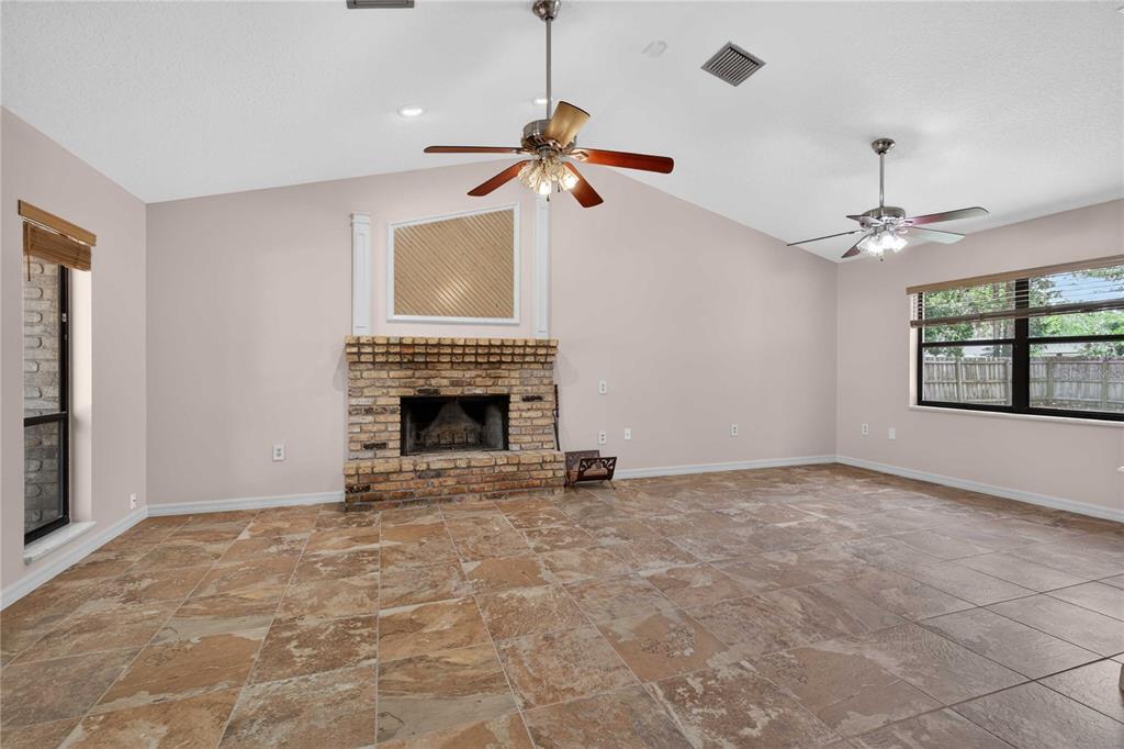 207 Pinecrest Road Mount Dora, FL 32757 - Photo 9 of 40