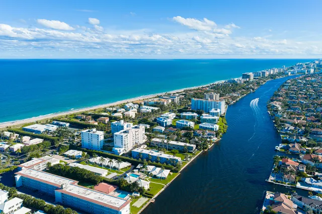 $2,150,000 | 2115 South Ocean Boulevard, Unit 2, Delray Beach, FL 33483