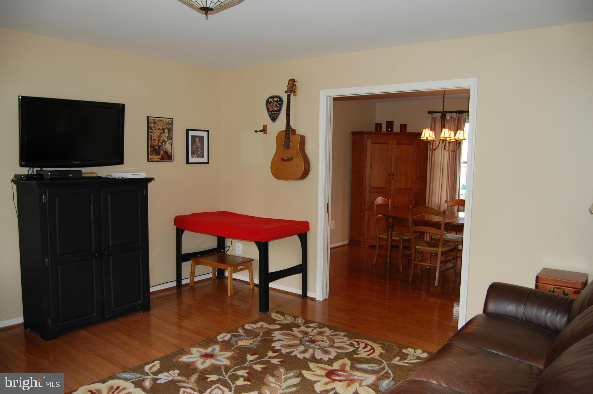 615 Davol Road Stevensville, MD 21666 - Photo 4 of 30 Living Room