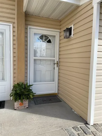 $489,000 | 2355 Pershing Boulevard, Unit 504, Baldwin, NY 11510