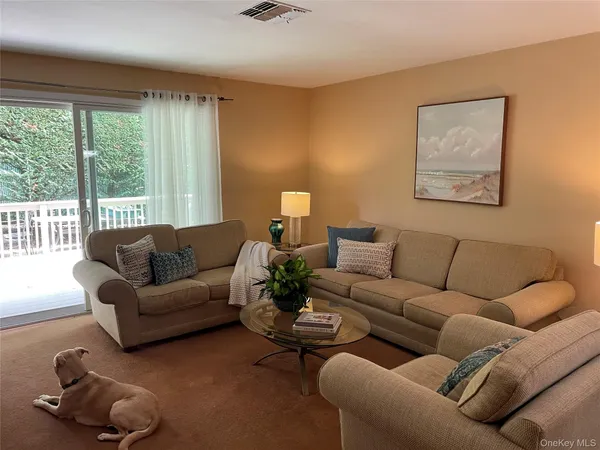 $489,000 | 2355 Pershing Boulevard, Unit 504, Baldwin, NY 11510