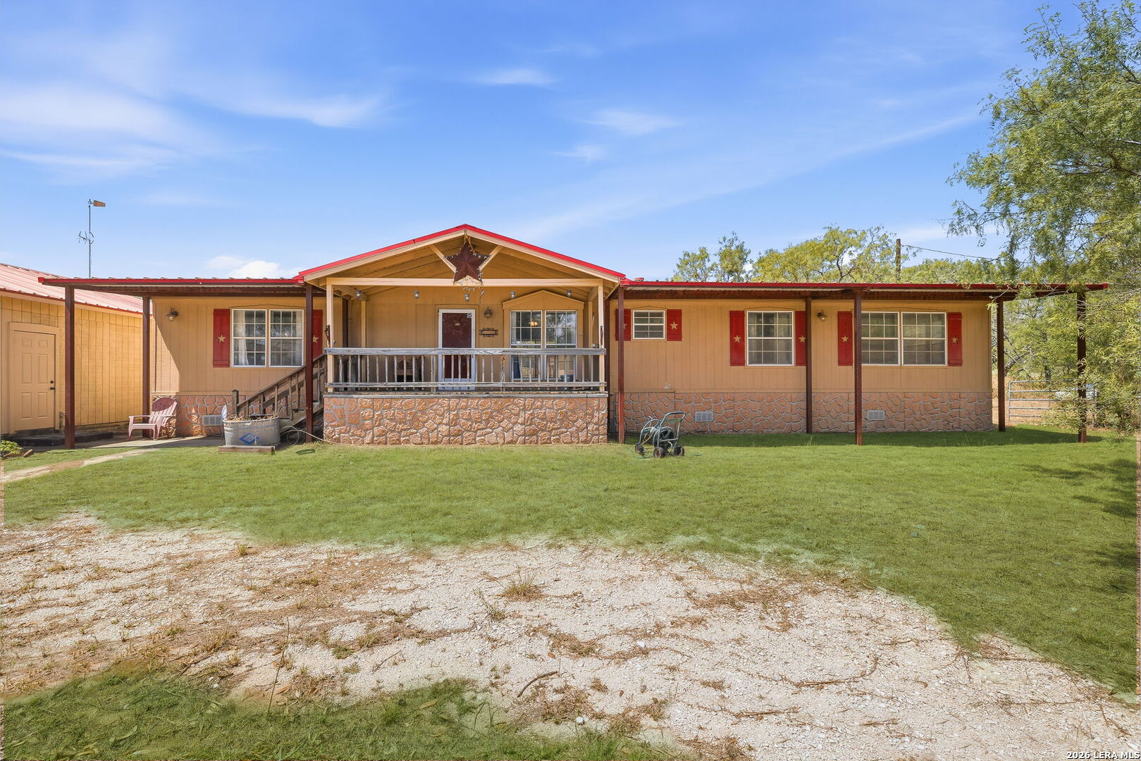 994 Quail Run Lytle, TX 78052 - Photo 1 of 35 Gallery Image 1