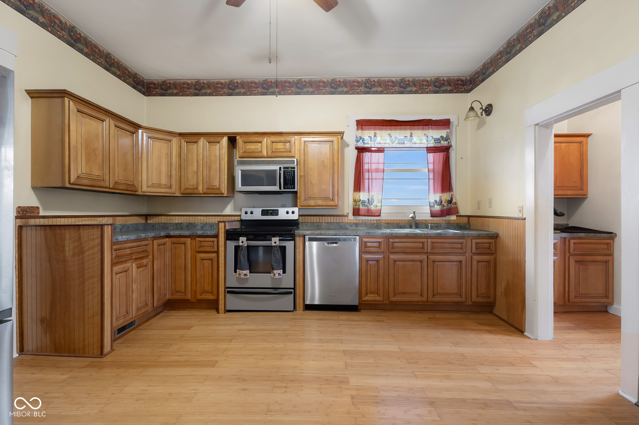 4725 South 250 East Columbus, IN 47201 - Photo 11 of 46