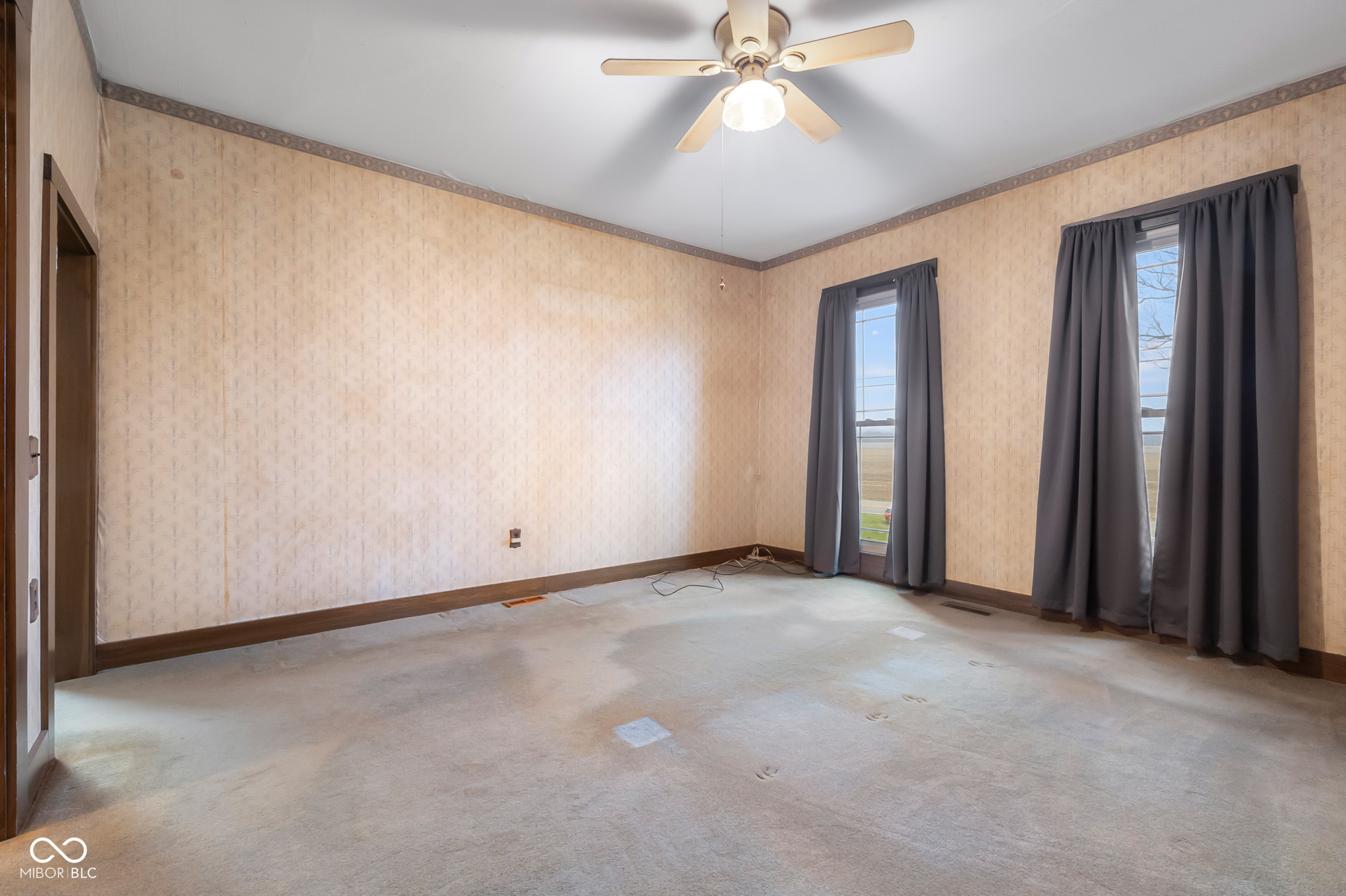 4725 South 250 East Columbus, IN 47201 - Photo 17 of 46