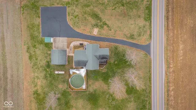 $230,000 | 4725 South 250 East, Columbus, IN 47201