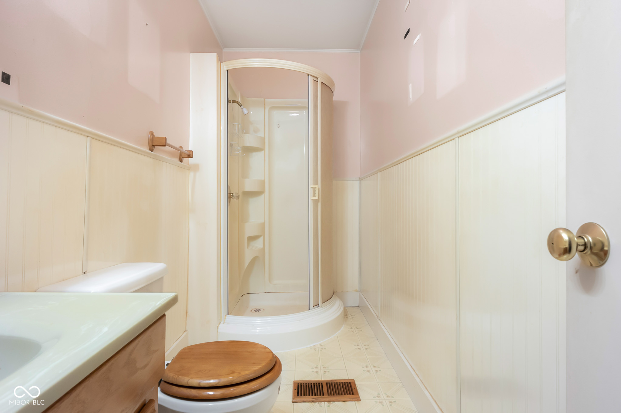 4725 South 250 East Columbus, IN 47201 - Photo 26 of 46