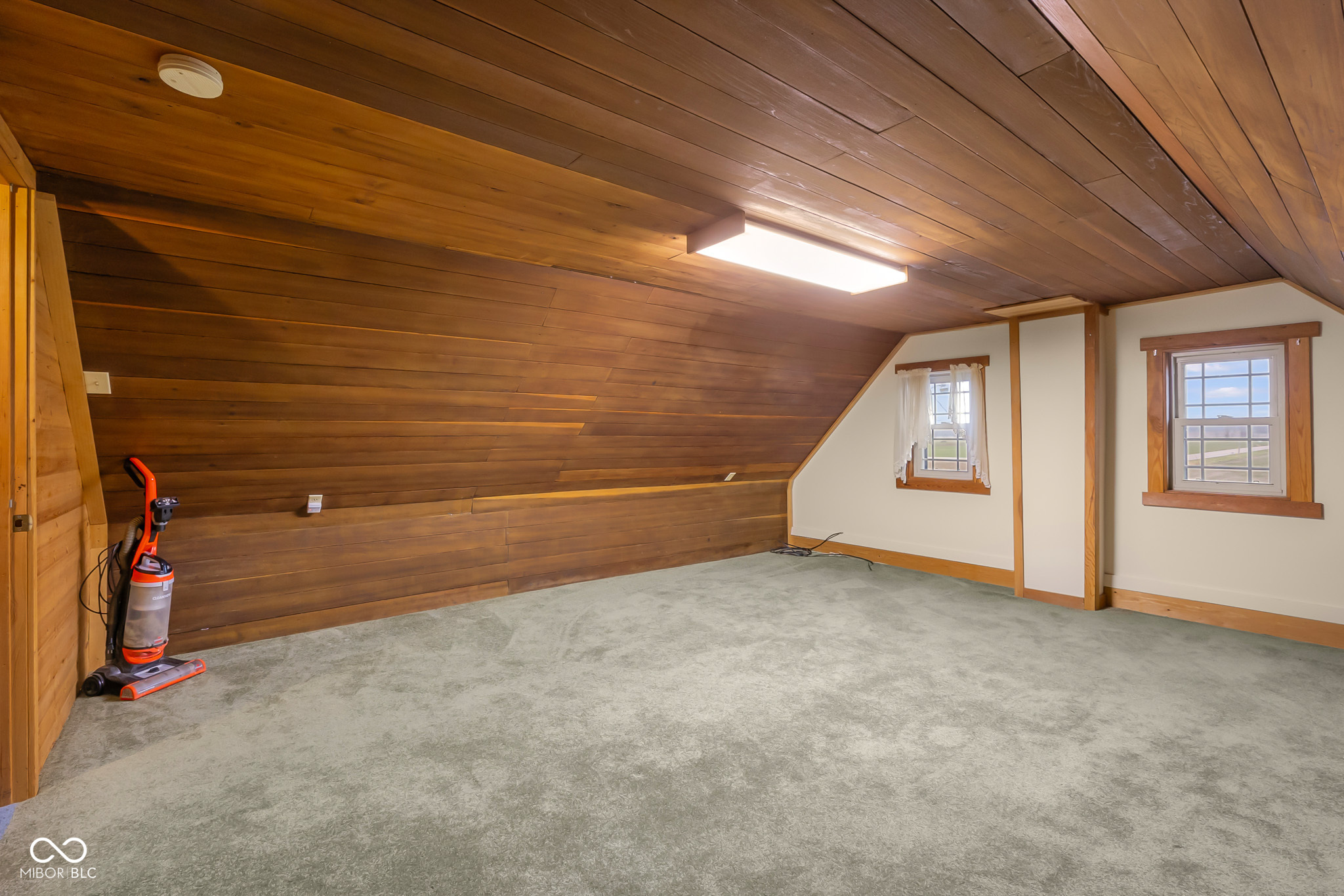 4725 South 250 East Columbus, IN 47201 - Photo 32 of 46