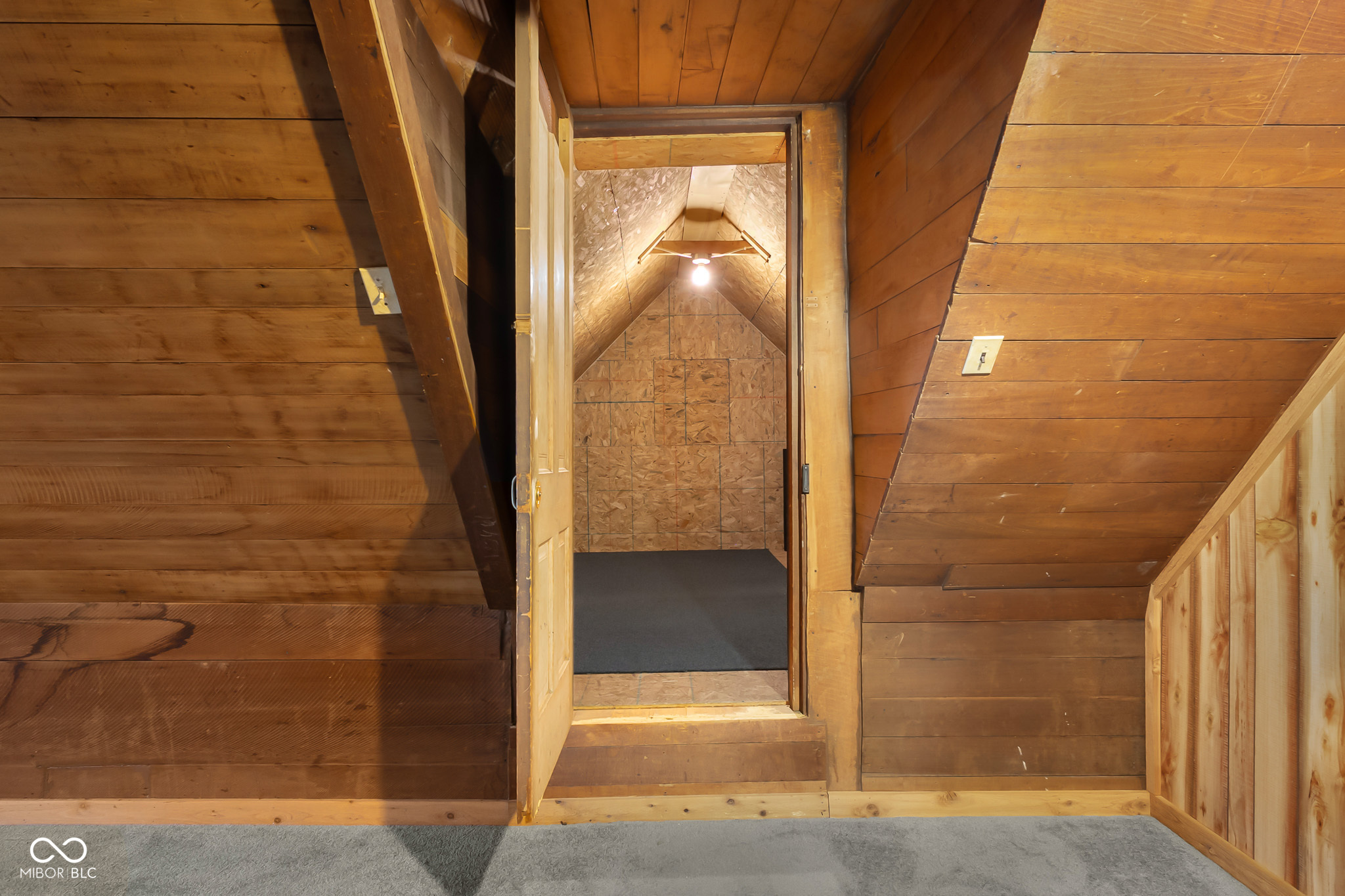 4725 South 250 East Columbus, IN 47201 - Photo 34 of 46