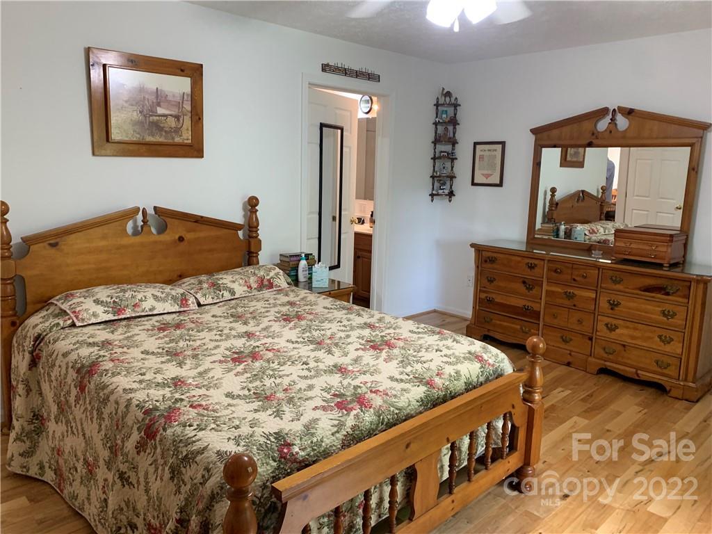 2635 Lytle Mountain Road Marion, NC 28752 - Photo 13 of 44 Gallery Image 13