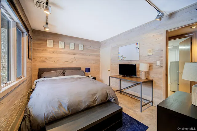 $949,000 | 24 Spook Rock Road, Suffern, NY 10901