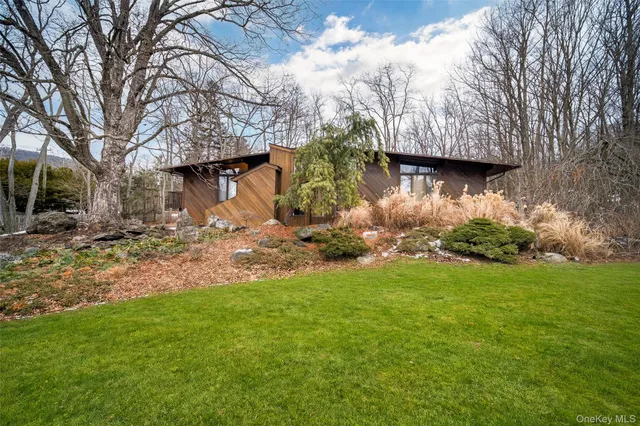 $949,000 | 24 Spook Rock Road, Suffern, NY 10901