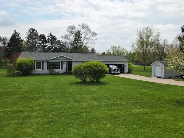 $249,900 | 34693 North Brookwood, Gobles, MI 49055