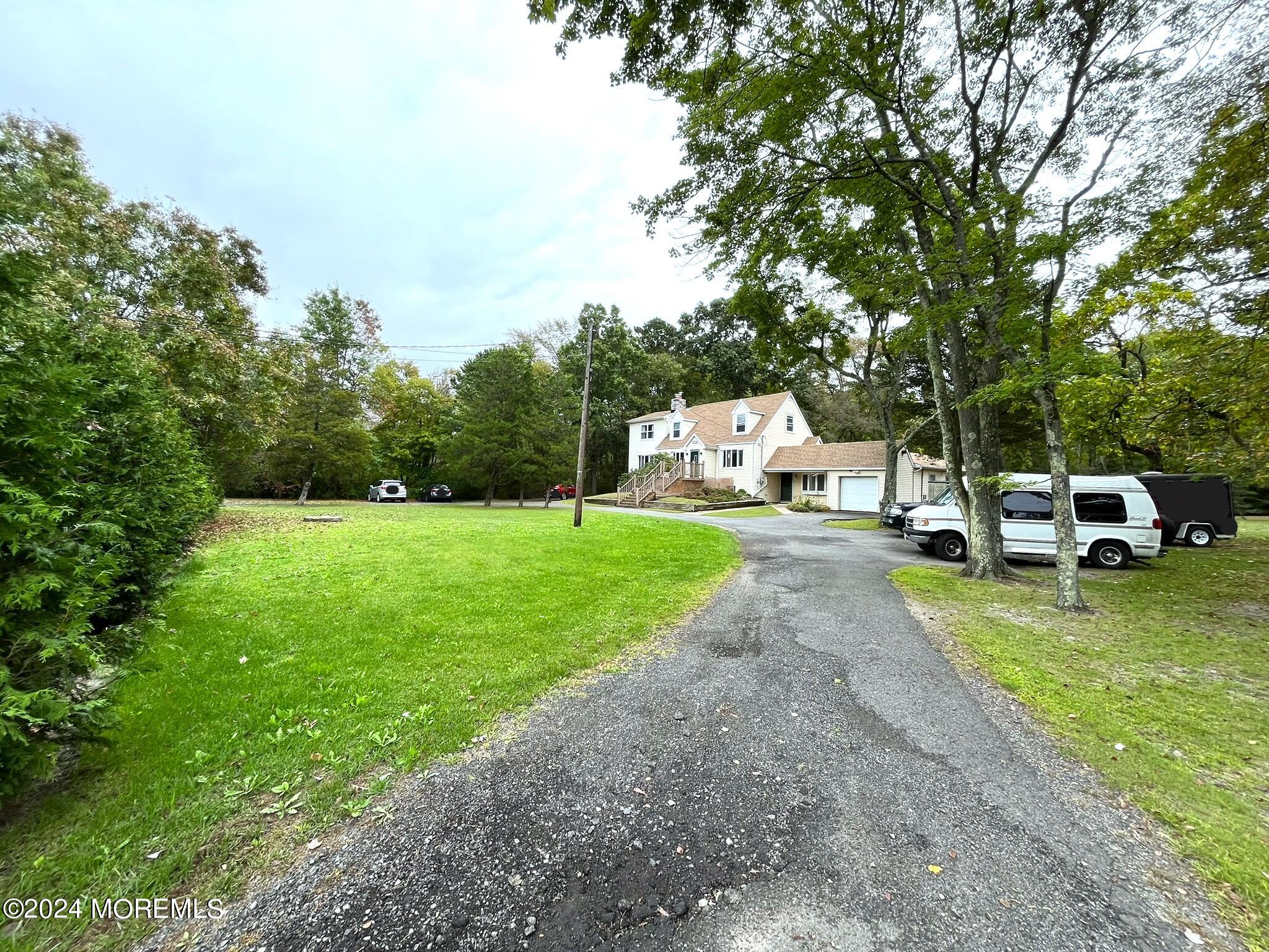 189 Tennent Road Morganville, NJ 07751 - Photo 3 of 45