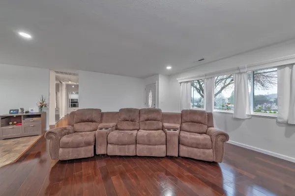 $549,000 | 2367 Ponderosa Road, Rescue, CA 95672