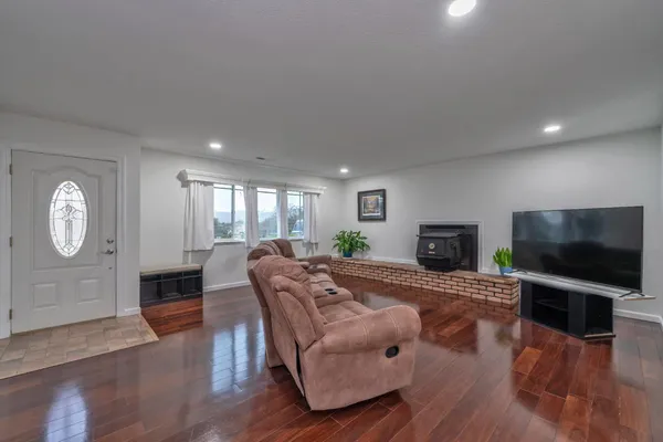 $549,000 | 2367 Ponderosa Road, Rescue, CA 95672