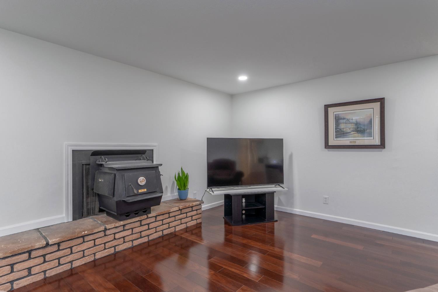 2367 Ponderosa Road Rescue, CA 95672 - Photo 27 of 57