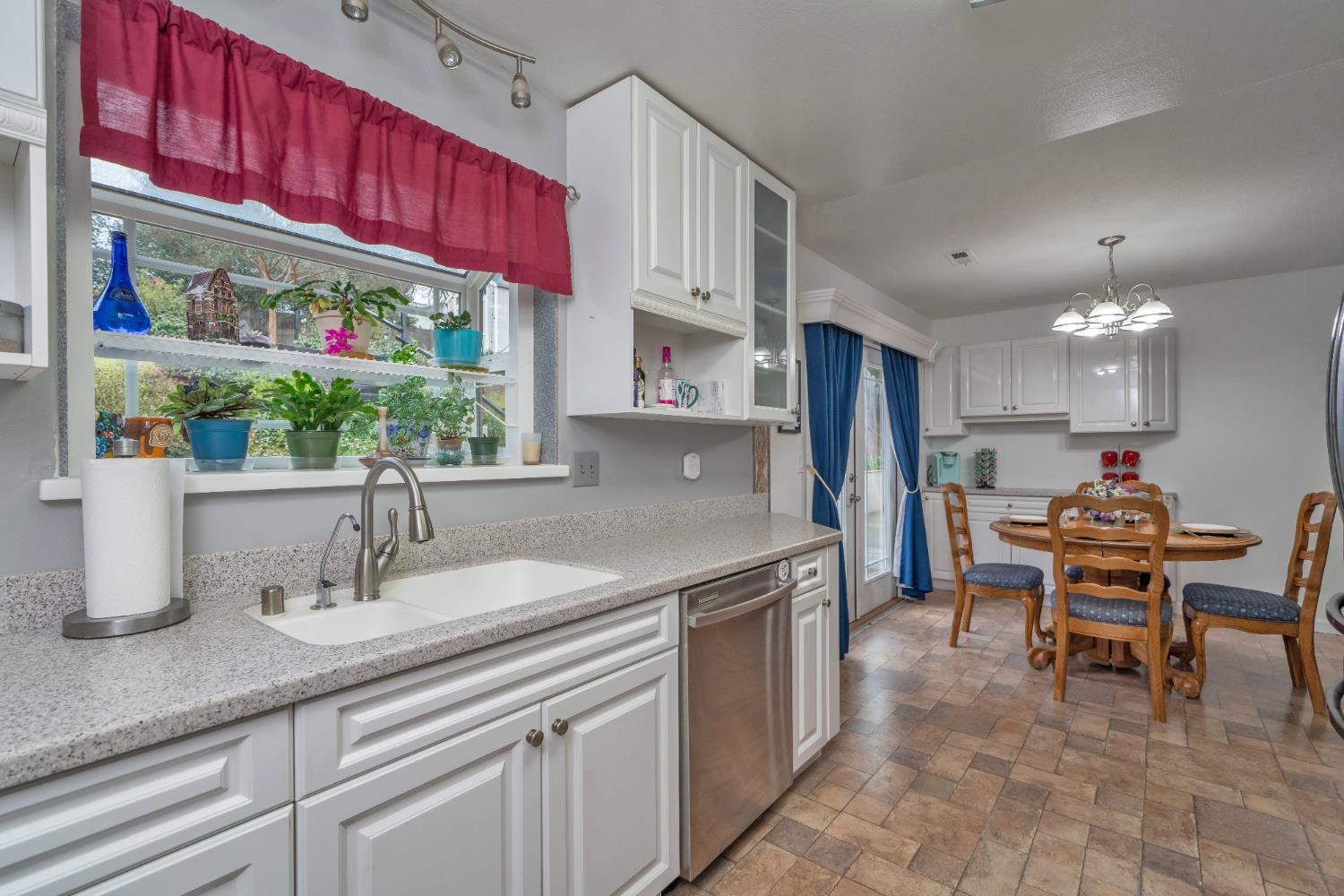 2367 Ponderosa Road Rescue, CA 95672 - Photo 7 of 57