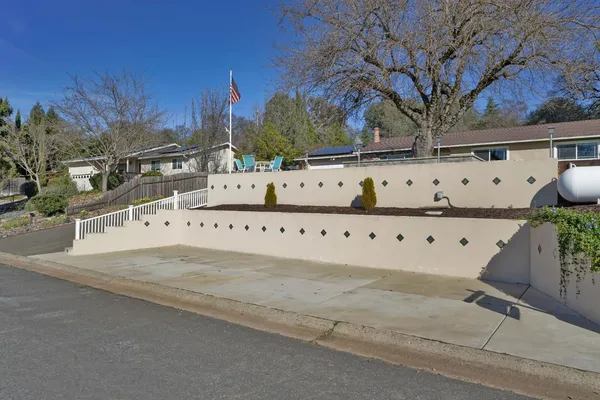 $549,000 | 2367 Ponderosa Road, Rescue, CA 95672