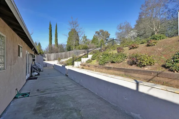 $549,000 | 2367 Ponderosa Road, Rescue, CA 95672