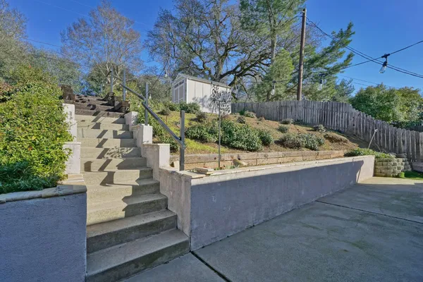 $549,000 | 2367 Ponderosa Road, Rescue, CA 95672