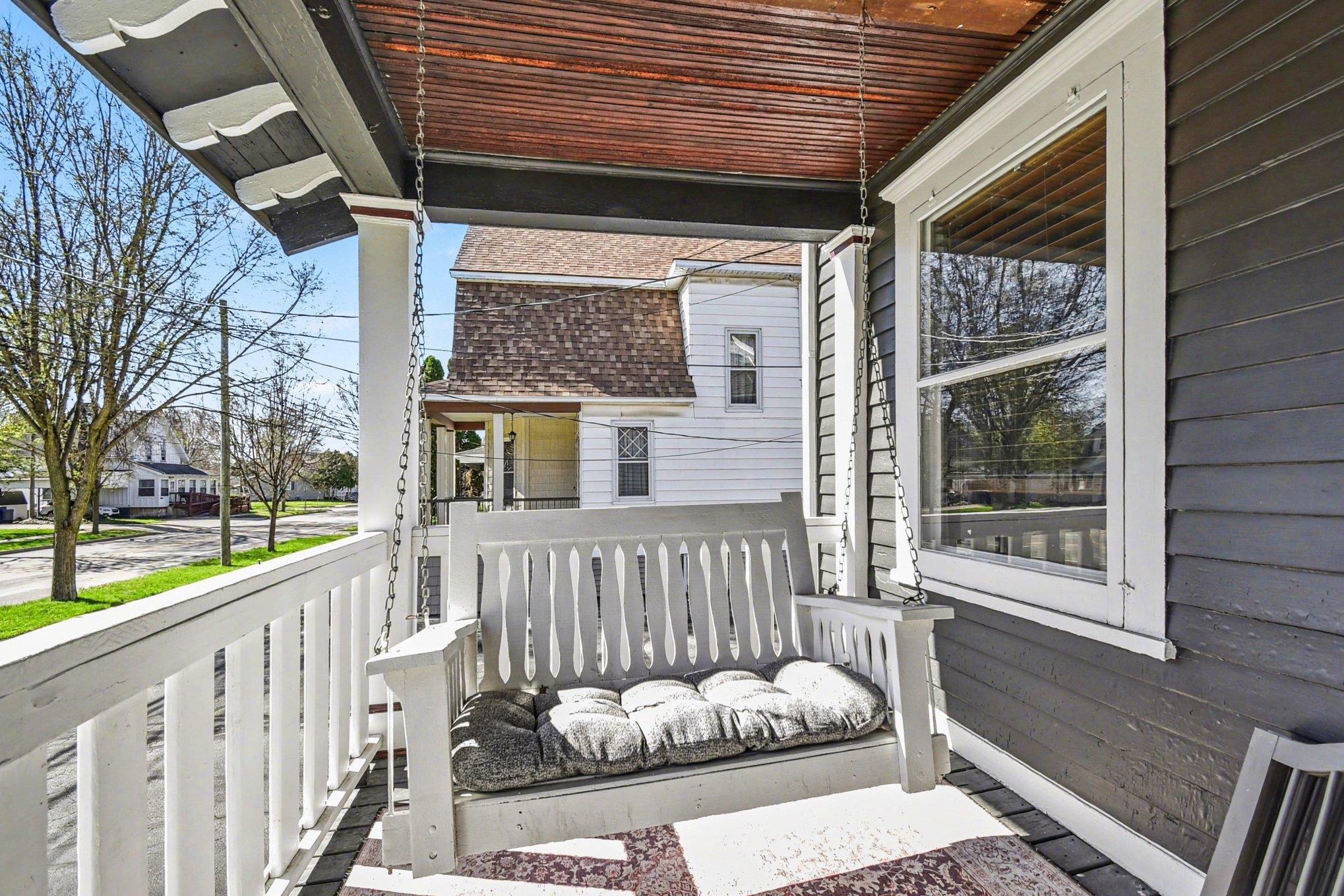 319 North Johnson Street Bay City, MI 48708 - Photo 4 of 24