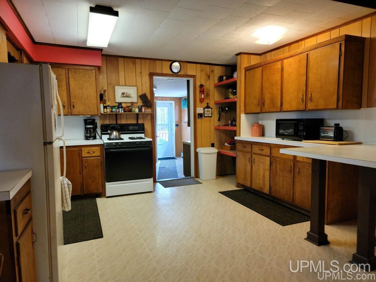 22374 East Co Road Grand Marais, MI 49839 - Photo 13 of 43