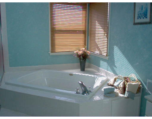 89 Gavins Pond Road Sharon, MA 02067 - Photo 11 of 20 Gallery Image 11