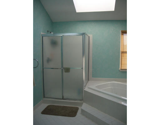 89 Gavins Pond Road Sharon, MA 02067 - Photo 10 of 20 Gallery Image 10