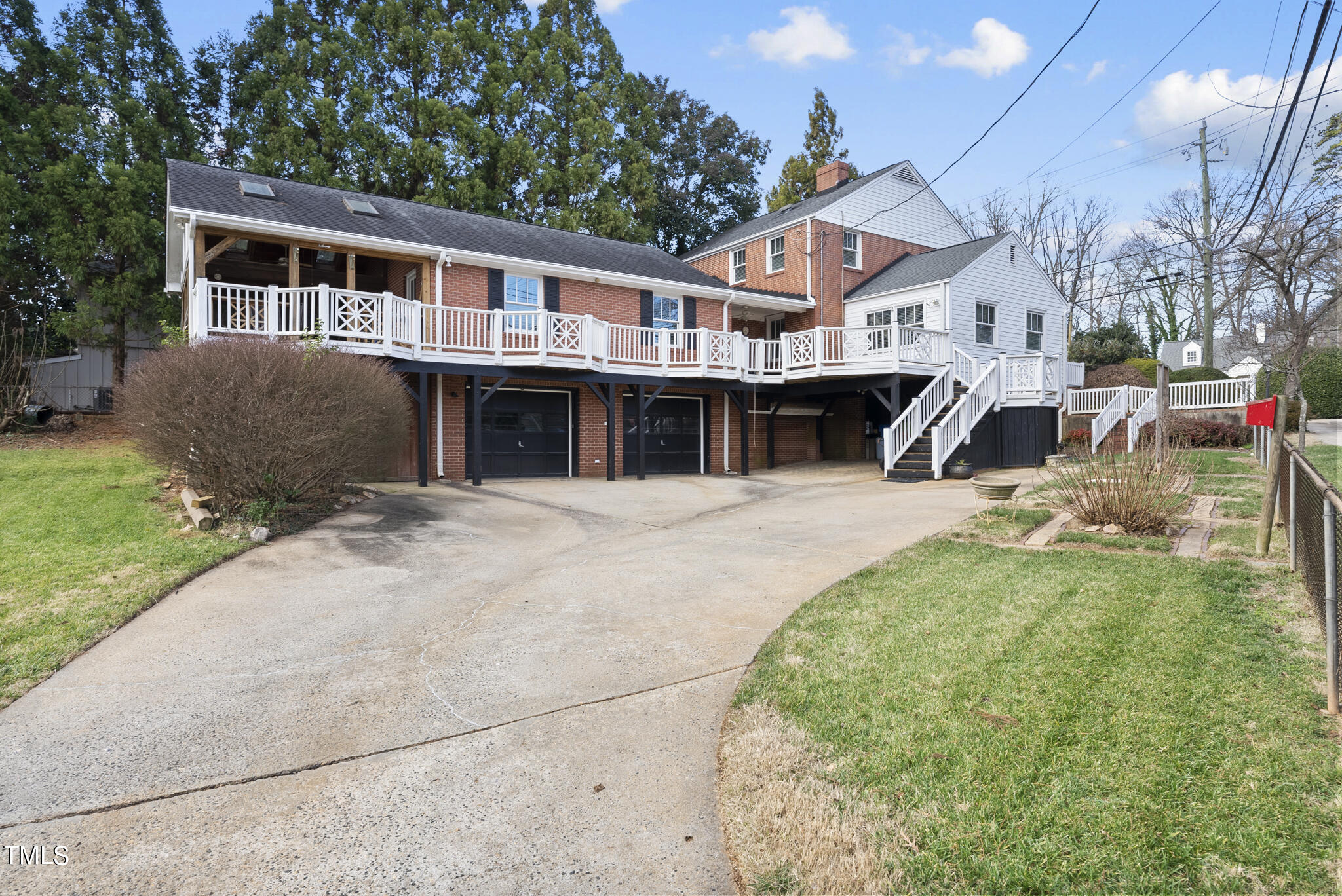2516 Anderson Drive Raleigh, NC 27608 - Photo 22 of 29 DSC01350
