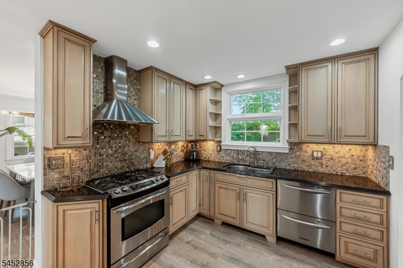 370 Putnam Road Union, NJ 07083 - Photo 7 of 23 Gallery Image 7