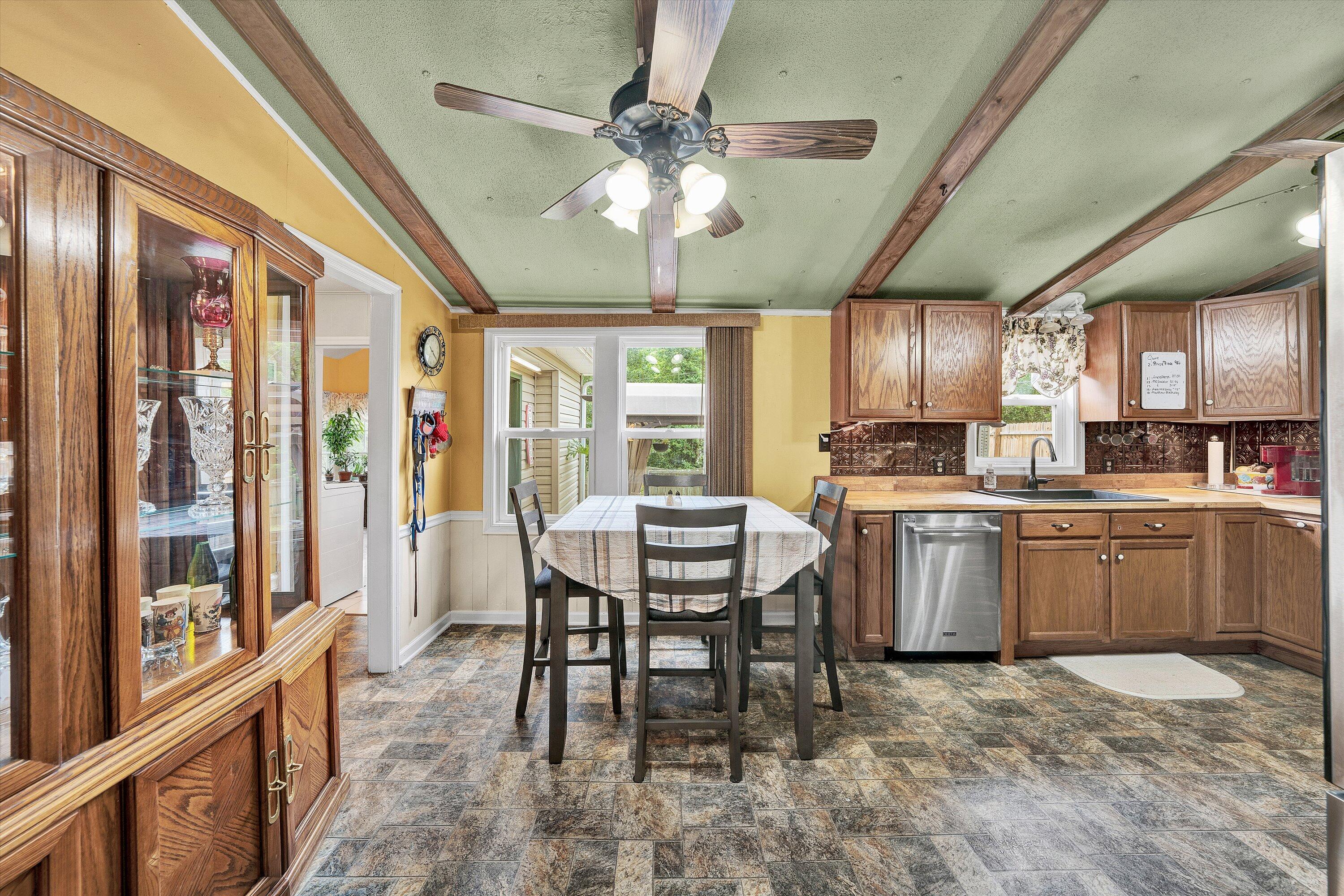 5184 North W River Road Salem, VA 24153 - Photo 15 of 48 14-DSC00025