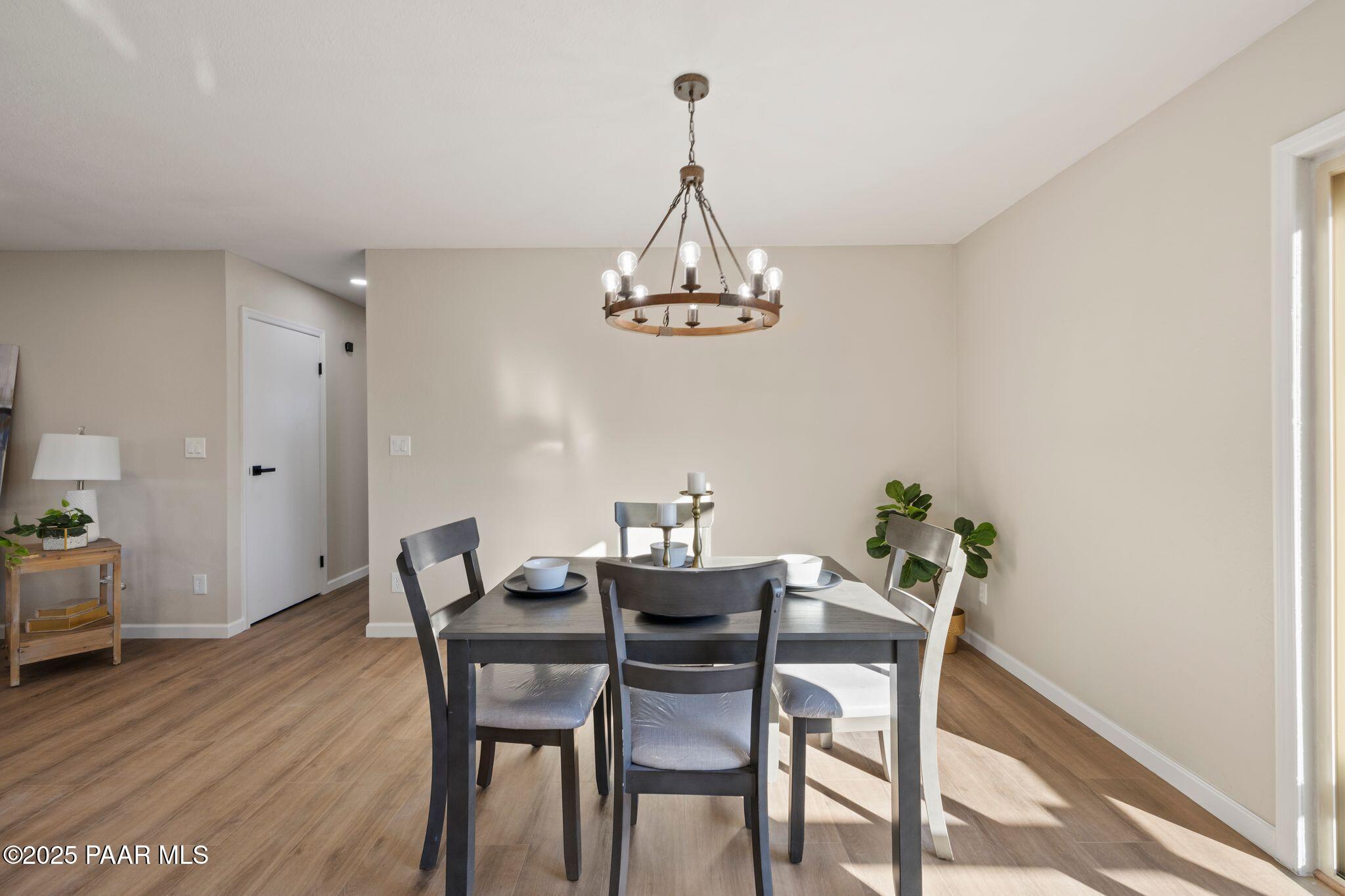 1885 East Perkinsville Road Chino Valley, AZ 86323 - Photo 16 of 54 Dining Room