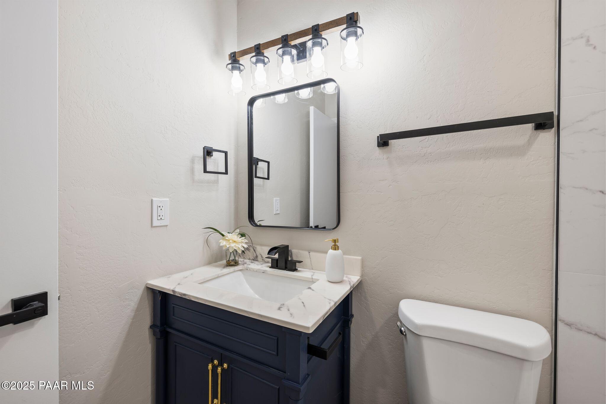 1885 East Perkinsville Road Chino Valley, AZ 86323 - Photo 44 of 54 Bathroom #3