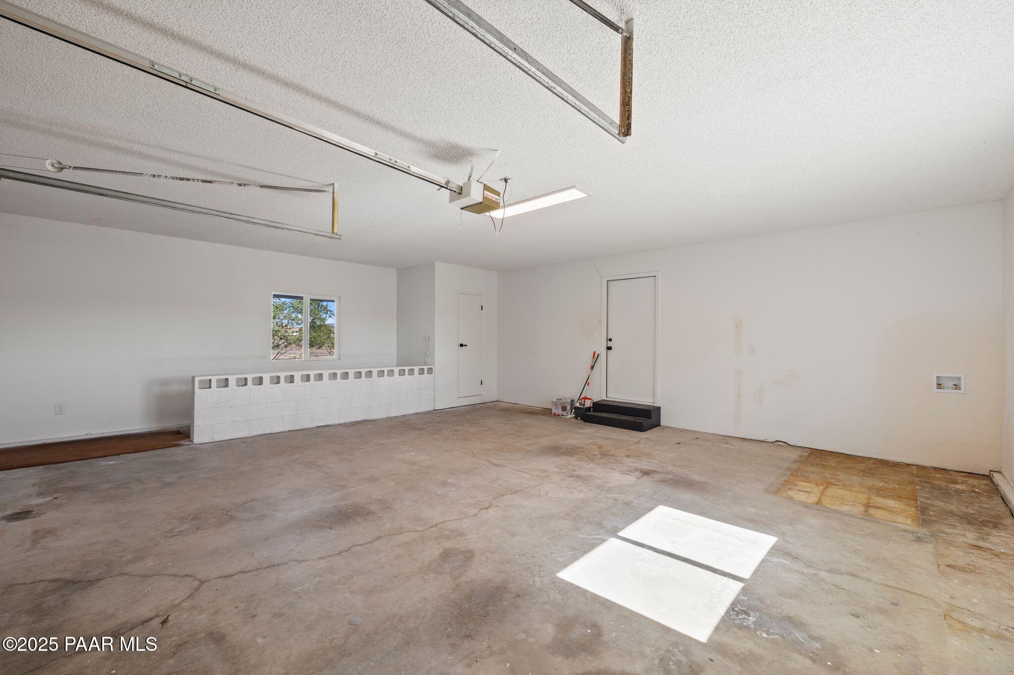 1885 East Perkinsville Road Chino Valley, AZ 86323 - Photo 46 of 54 155-Garage