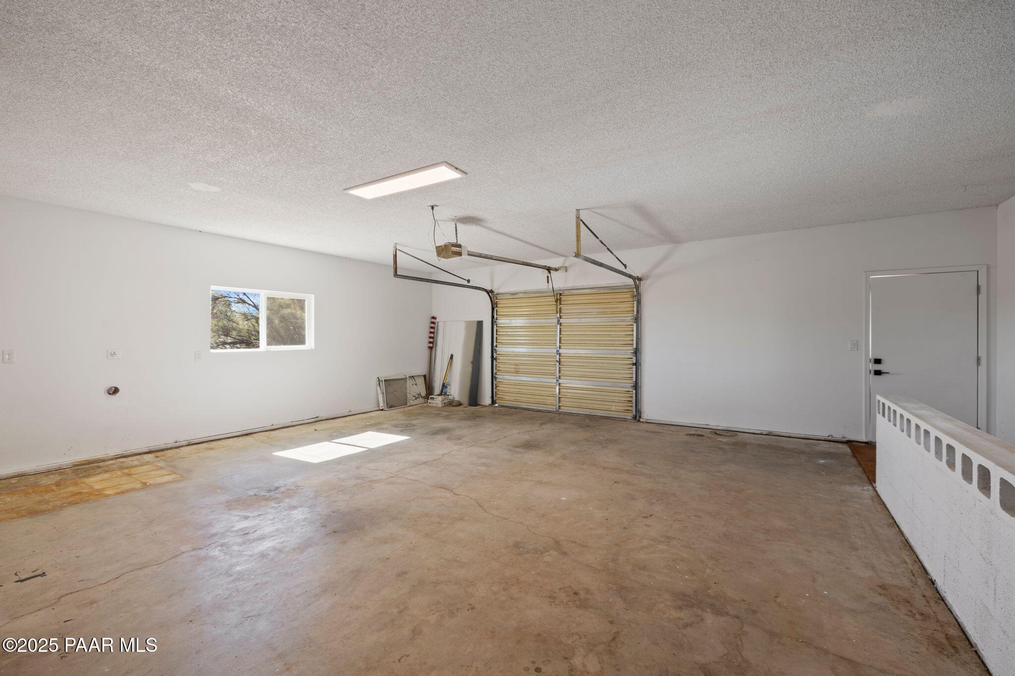 1885 East Perkinsville Road Chino Valley, AZ 86323 - Photo 47 of 54 150-Garage