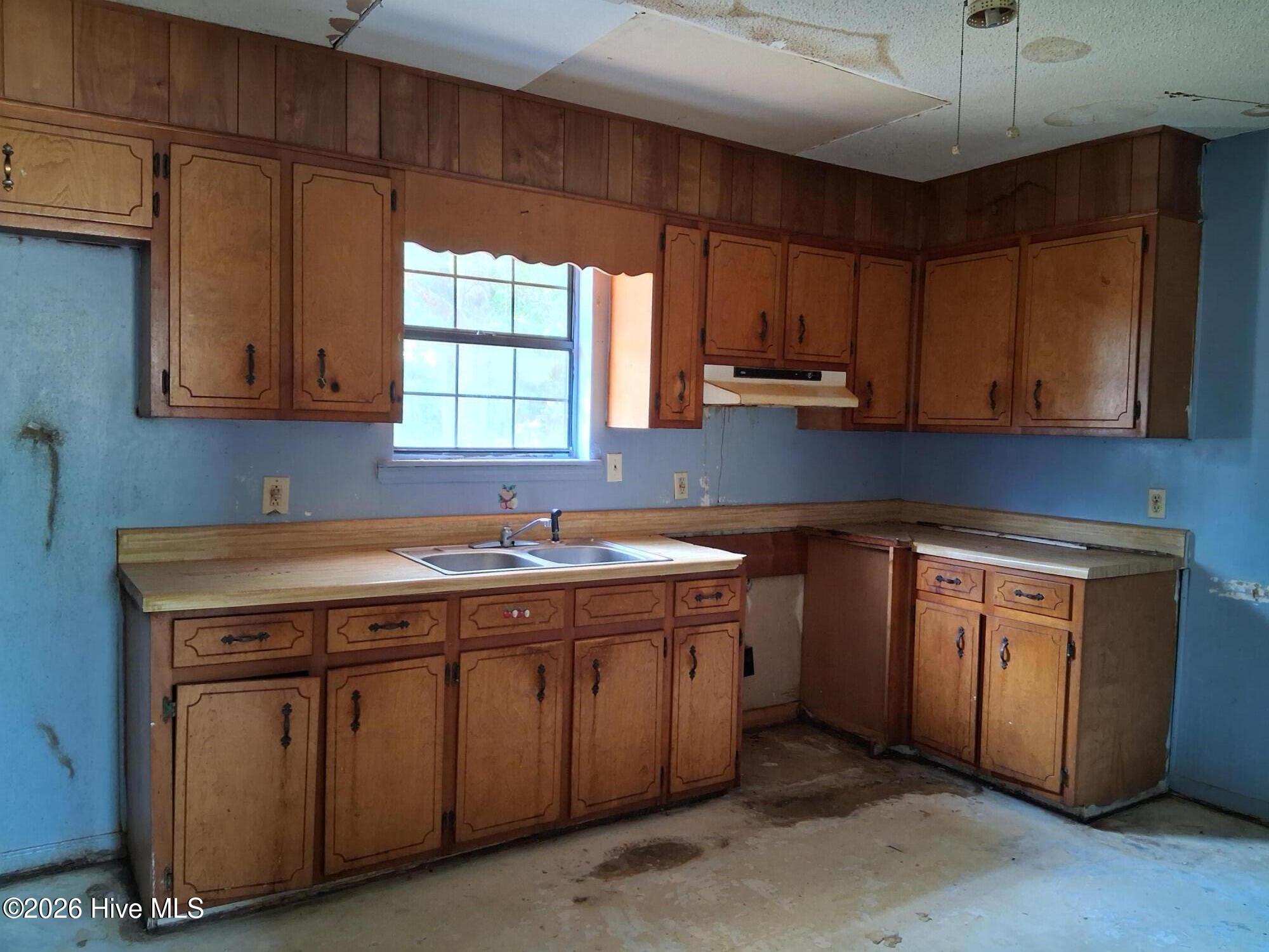 190 Nathaniel Howard Road Waynesboro, GA 30830 - Photo 2 of 8 Kitchen