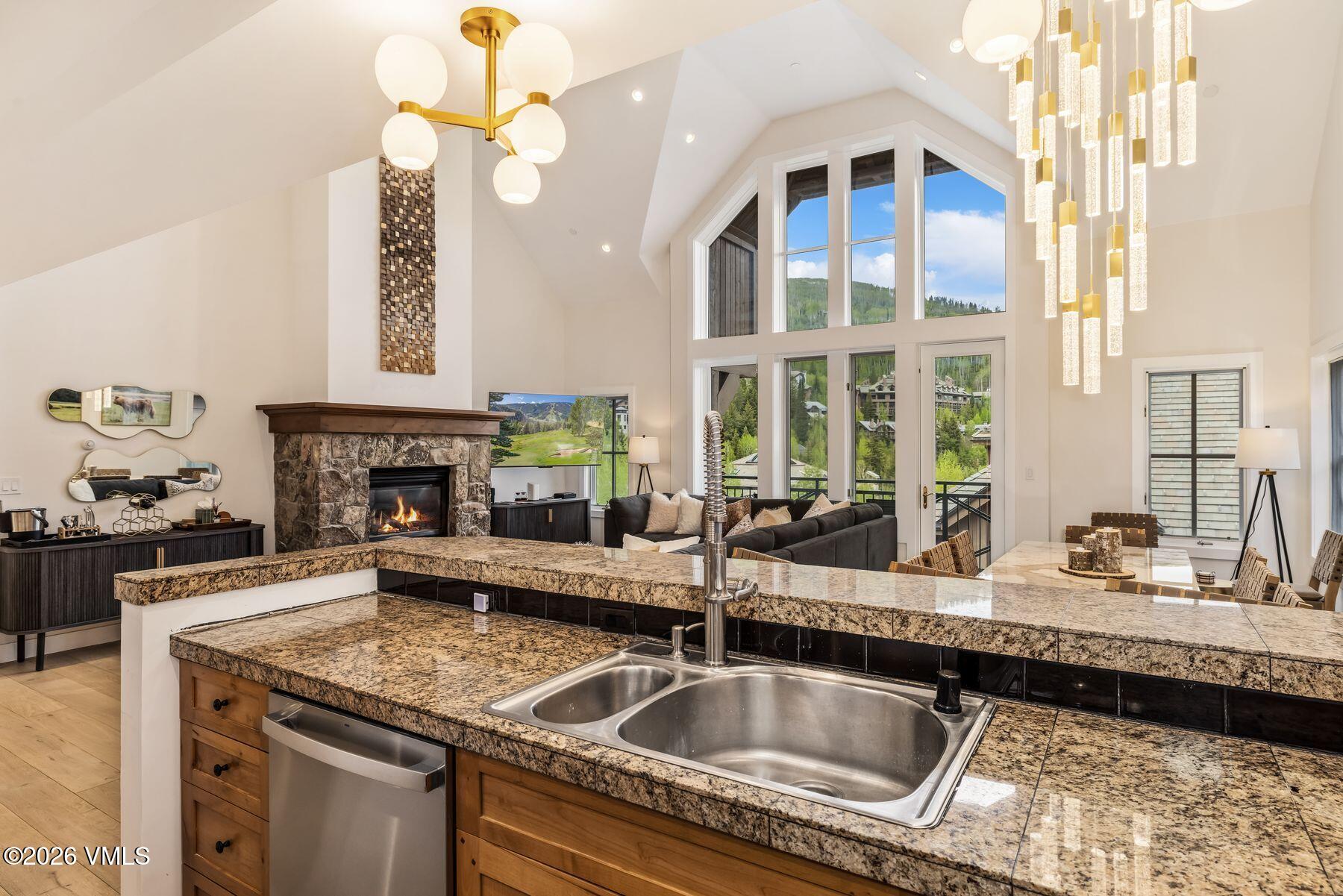 63 A Avondale Lane, Unit R220 Beaver Creek, CO 81620 - Photo 11 of 40 photo_online_011
